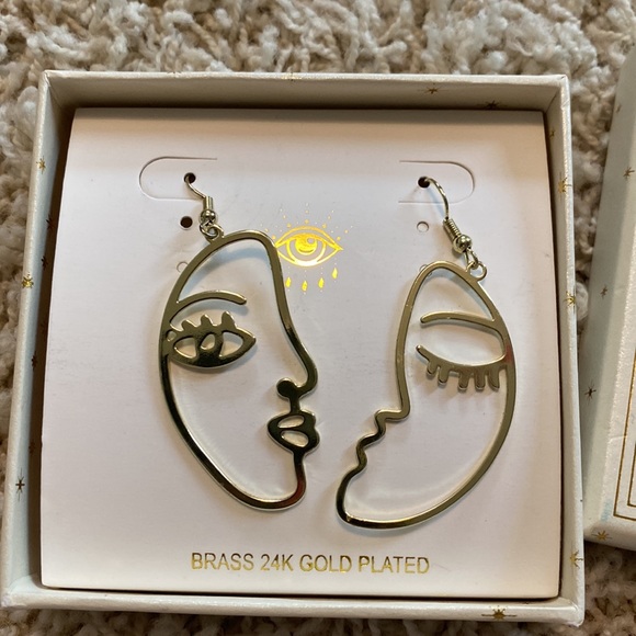 NIB Eye Candy Los Angeles Drop Earrings - Picture 2 of 3